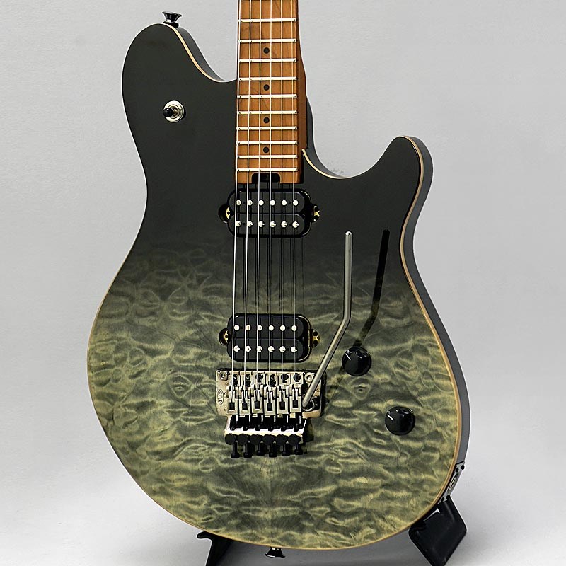 EVH Wolfgang WG Standard QM Baked Maple Fingerboard (Black Fade)の画像